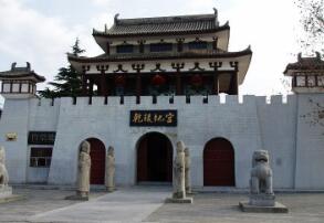 黄巢40万大军没找到的乾陵地宫打开了吗，乾陵地宫在哪里/附答案
